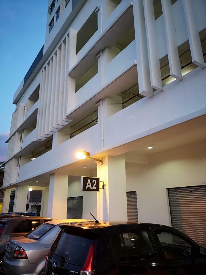 Meridin Bayvue Serviced Apt Kampong Kuala Masai Kültér fotó